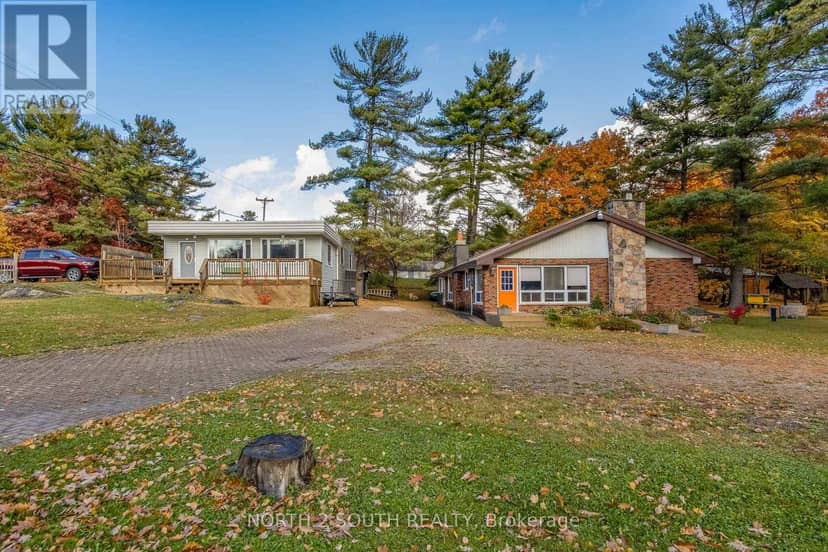 2512 Honey Harbour Road — photo 9 of 40
