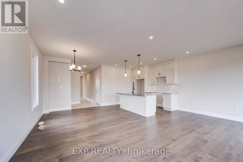 102 Thackeray Way — photo 18 of 35