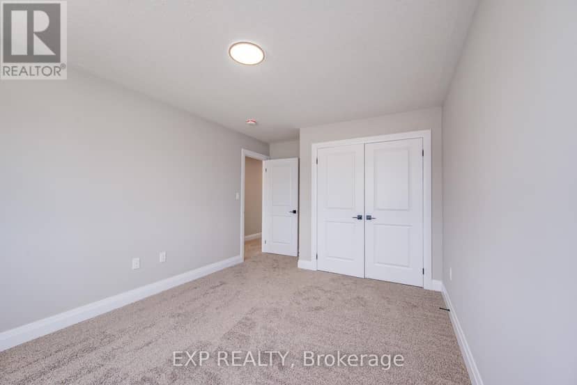 102 Thackeray Way — photo 28 of 35