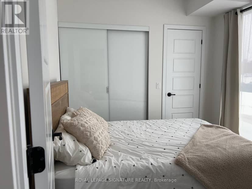 207 - 415 Sea Ray Avenue — photo 8 of 9