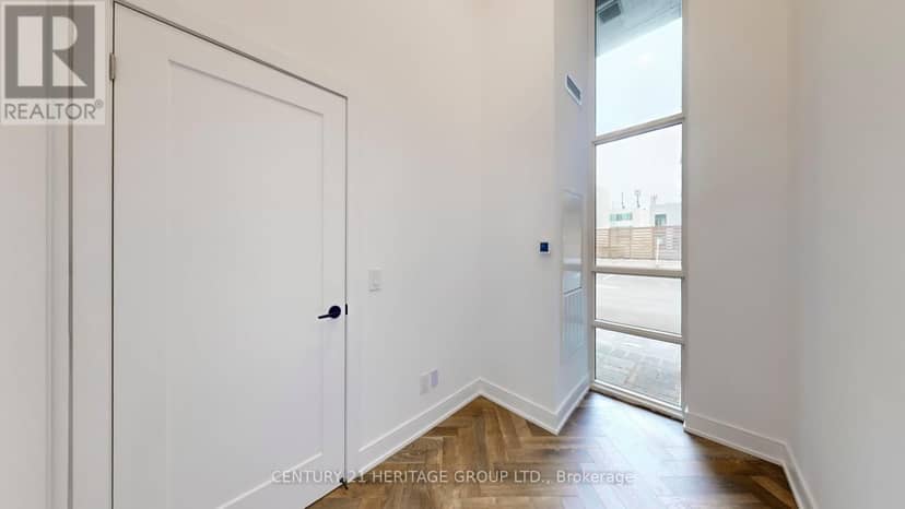 103 L/W - 8888 Yonge Street — photo 38 of 40