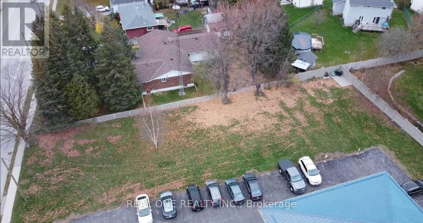 25 Yonge Street N, Springwater, photo 3