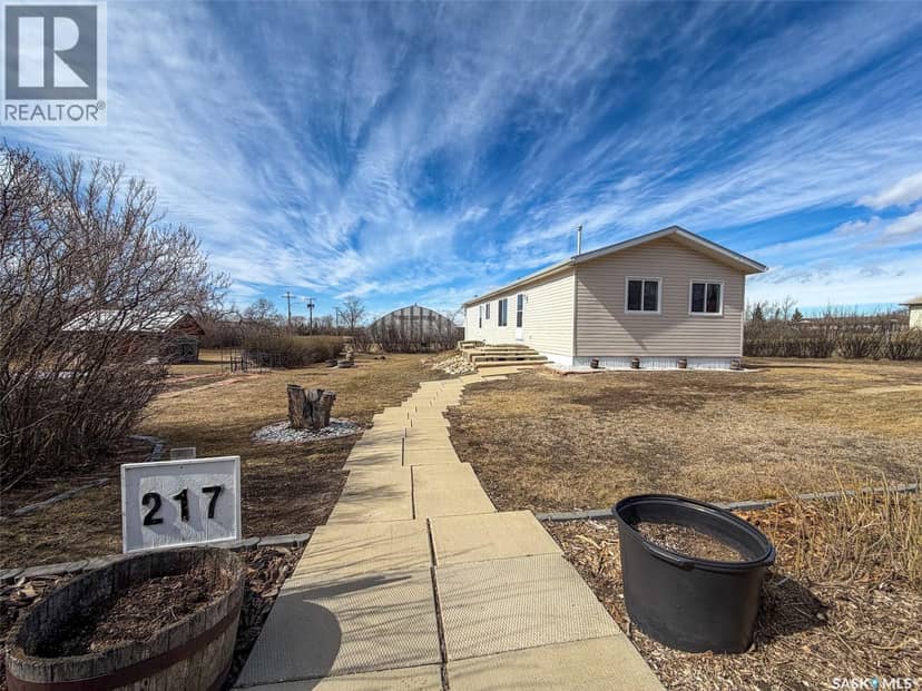 213 - 217 2nd STREET W, Climax
