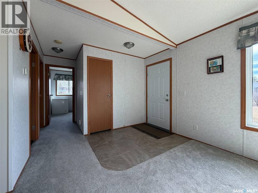 213 - 217 2nd STREET W, Climax, photo 3