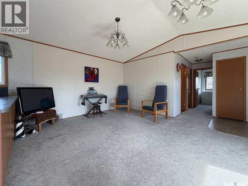 213 - 217 2nd STREET W, Climax, photo 7