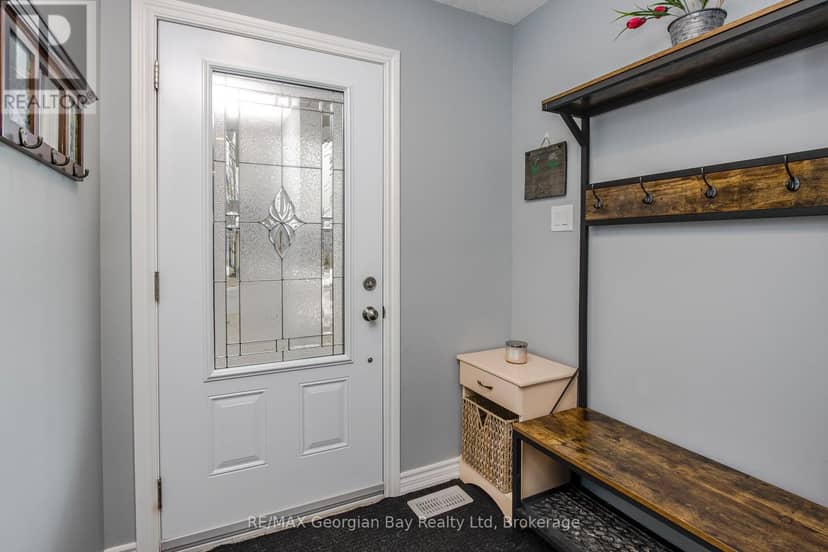39 Chamberlain Crescent — photo 25 of 34