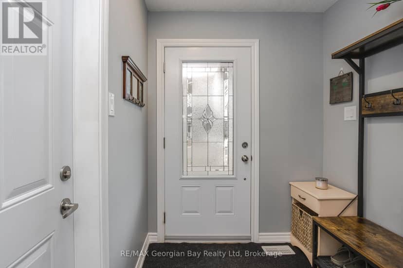39 Chamberlain Crescent, Penetanguishene, photo 3