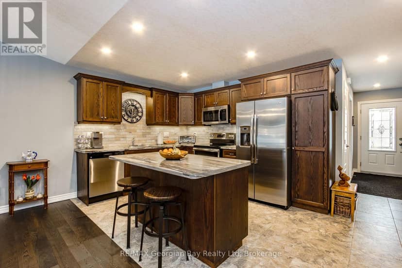 39 Chamberlain Crescent, Penetanguishene, photo 6