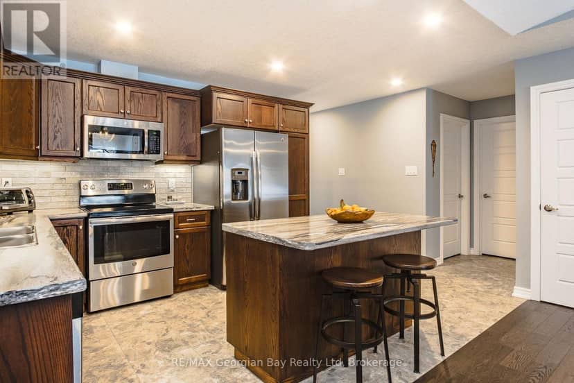 39 Chamberlain Crescent, Penetanguishene, photo 7