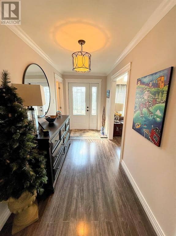 16 Park Crescent, Catalina, photo 2