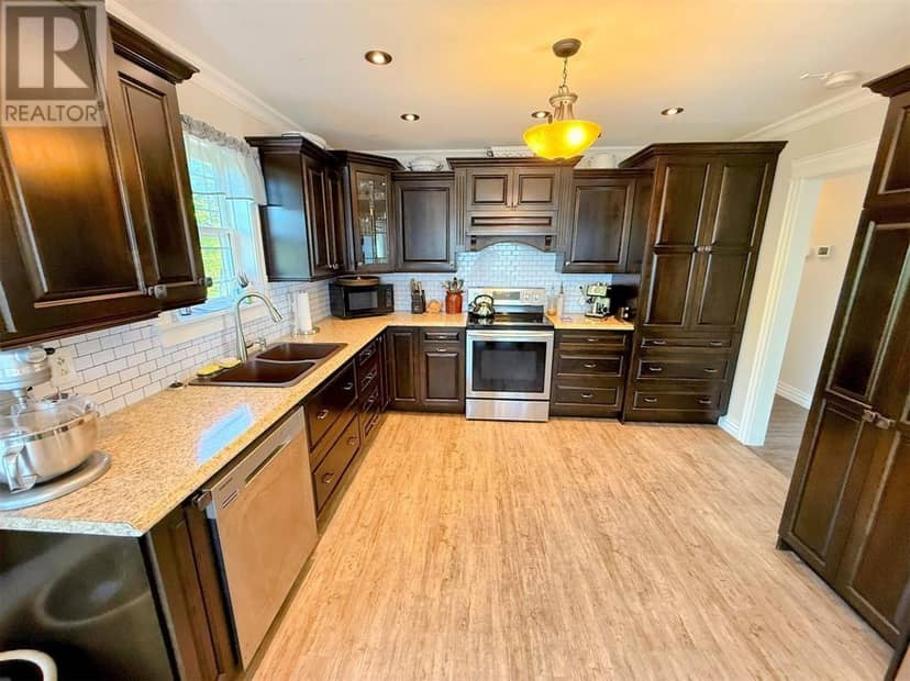 16 Park Crescent, Catalina, photo 7