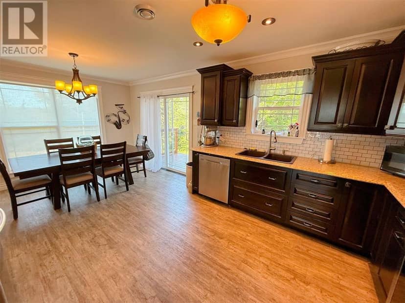 16 Park Crescent, Catalina, photo 8
