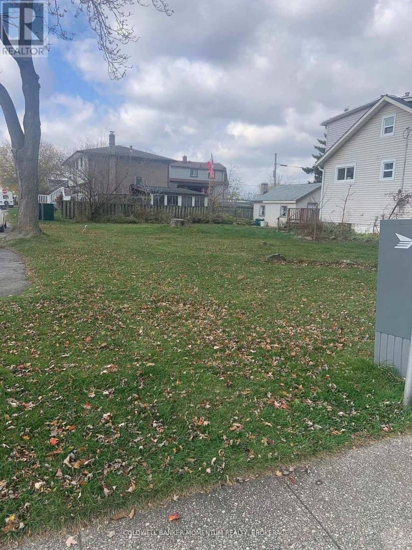 652 Steele Street — photo 3 of 5