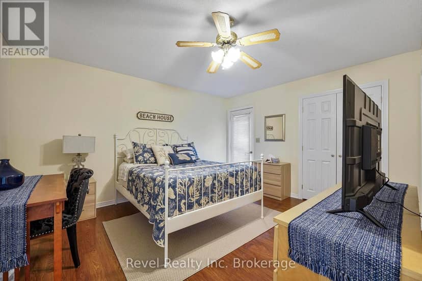 71842 Sunview Avenue — photo 33 of 40