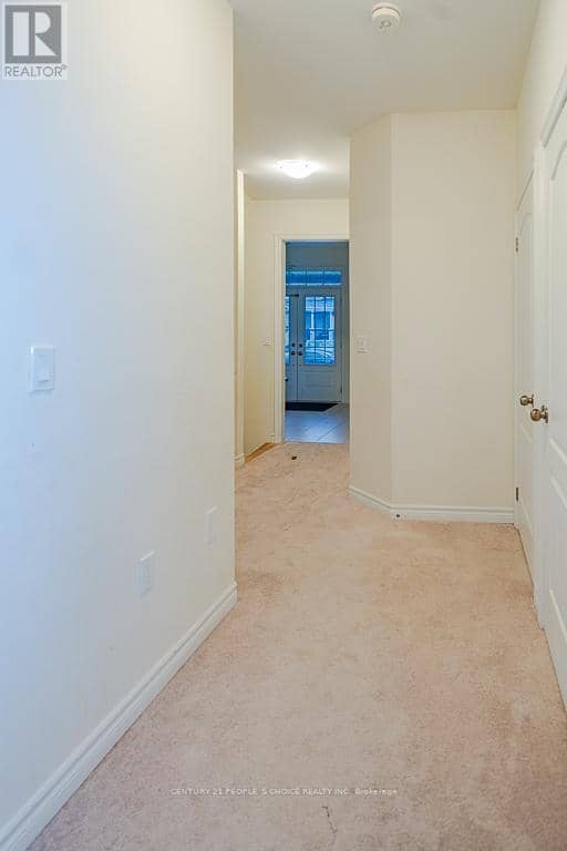 83 Robin Trail — photo 2 of 15
