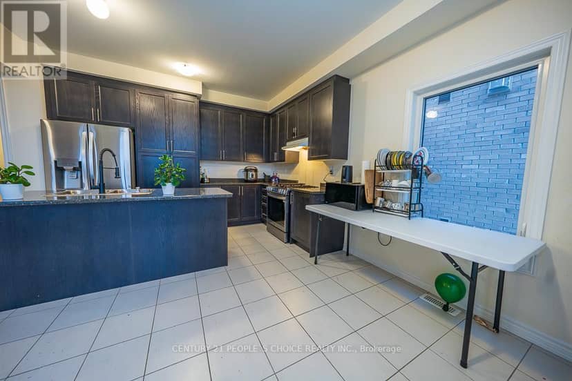 83 Robin Trail — photo 3 of 15