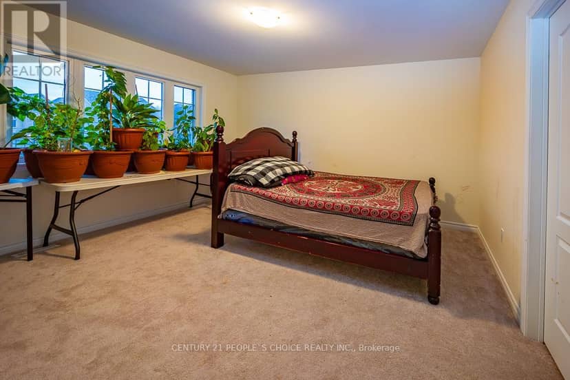 83 Robin Trail — photo 9 of 15