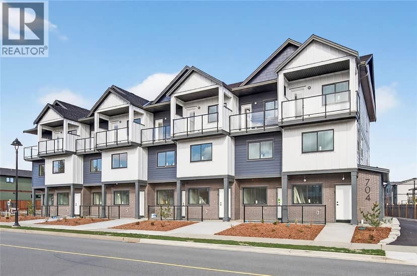 4 704 Beaver Creek Blvd, Campbell River
