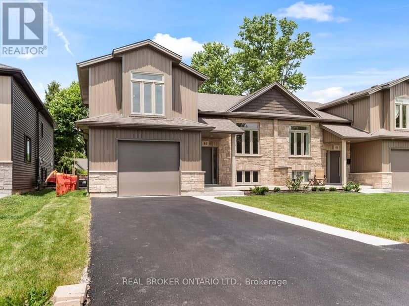44 Topham Boulevard, Welland