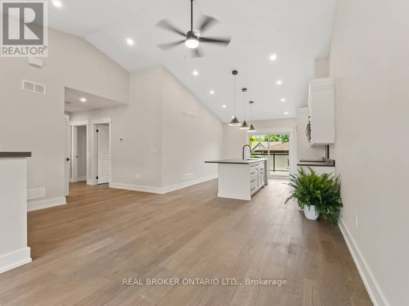44 Topham Boulevard, Welland, photo 6