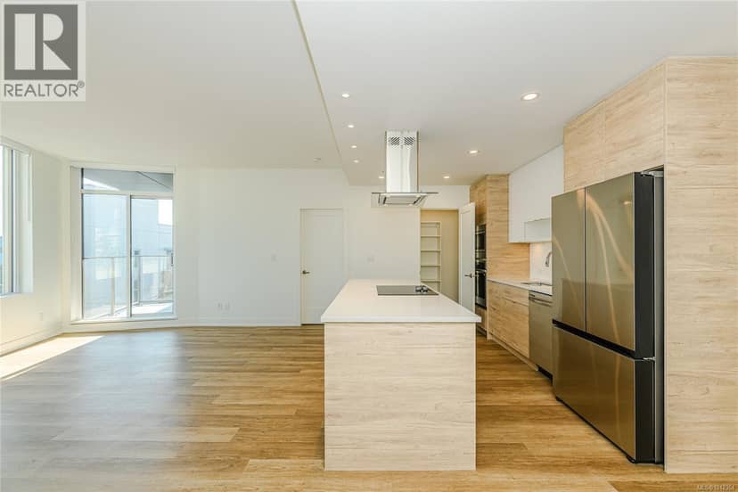 902 1628 Store St, Victoria