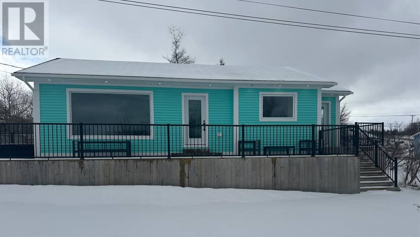12 Churchill Avenue — photo 1 of 21