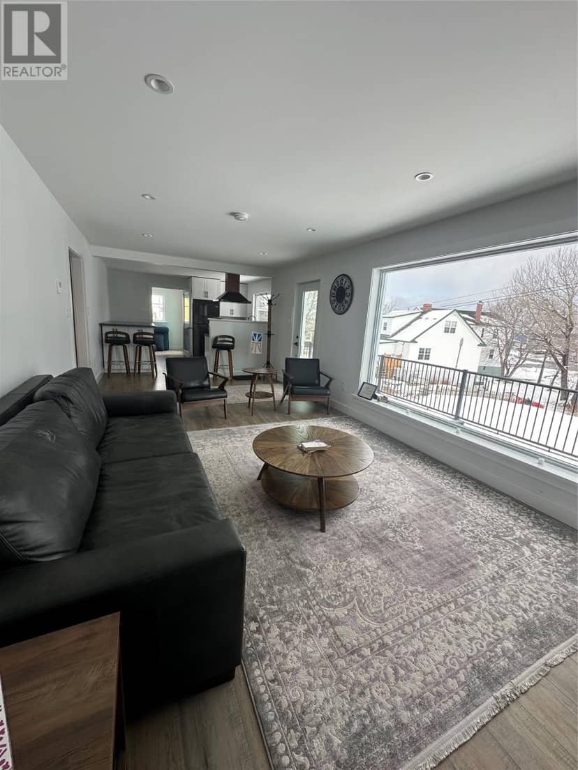 12 Churchill Avenue — photo 11 of 21