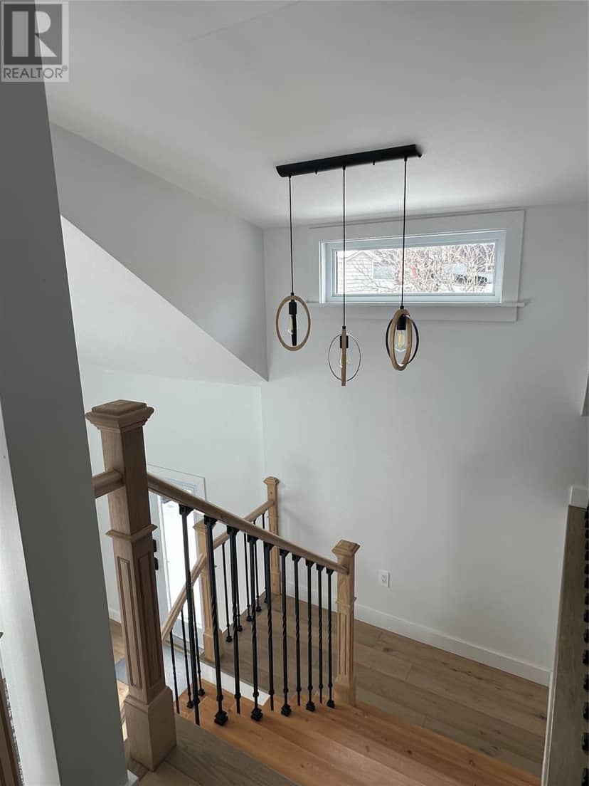 14 Churchill Avenue — photo 17 of 26