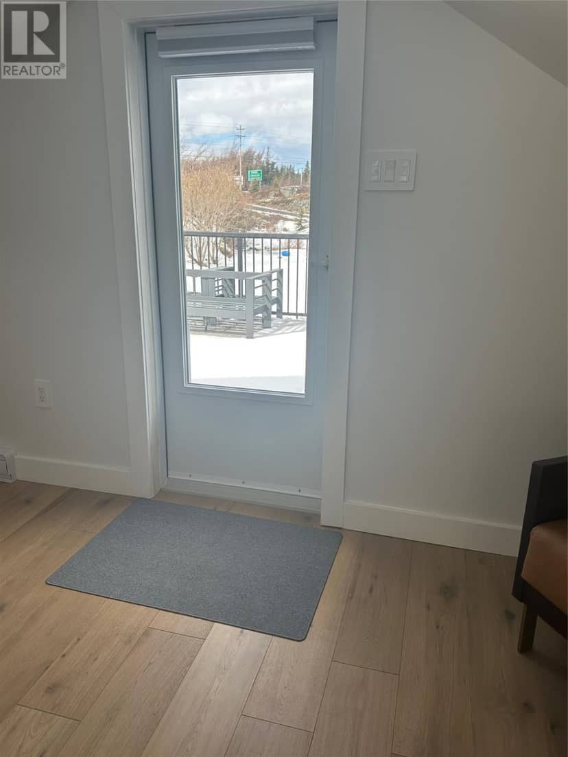 14 Churchill Avenue — photo 20 of 26