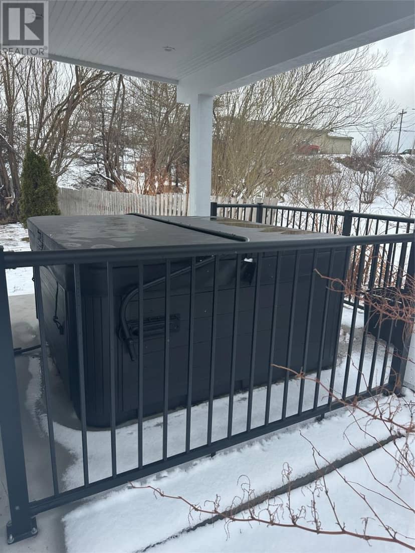 14 Churchill Avenue — photo 24 of 26