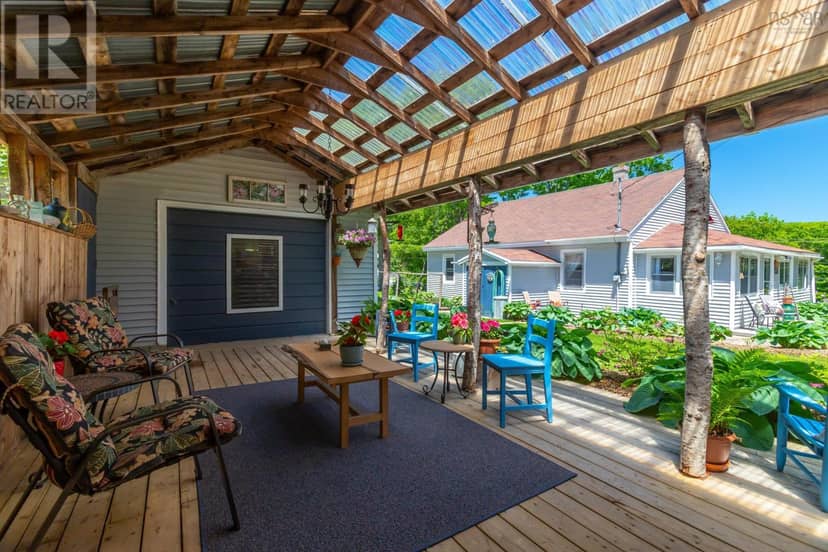 1070 River Road, Bear River, photo 7