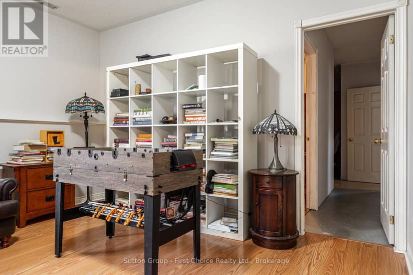 27 McQueen Court — photo 33 of 40