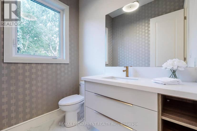 49 Roselawn Avenue — photo 18 of 40