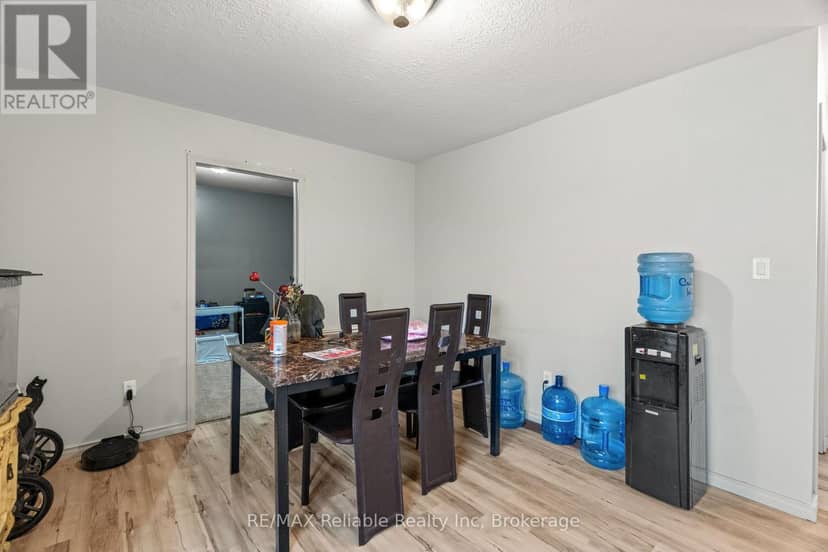 271 Main Street — photo 33 of 40