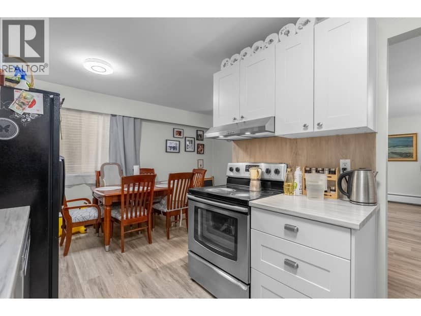 101 515 ELEVENTH STREET, New Westminster, photo 3