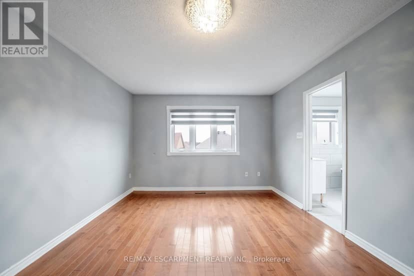 84 Andriana Crescent — photo 15 of 40