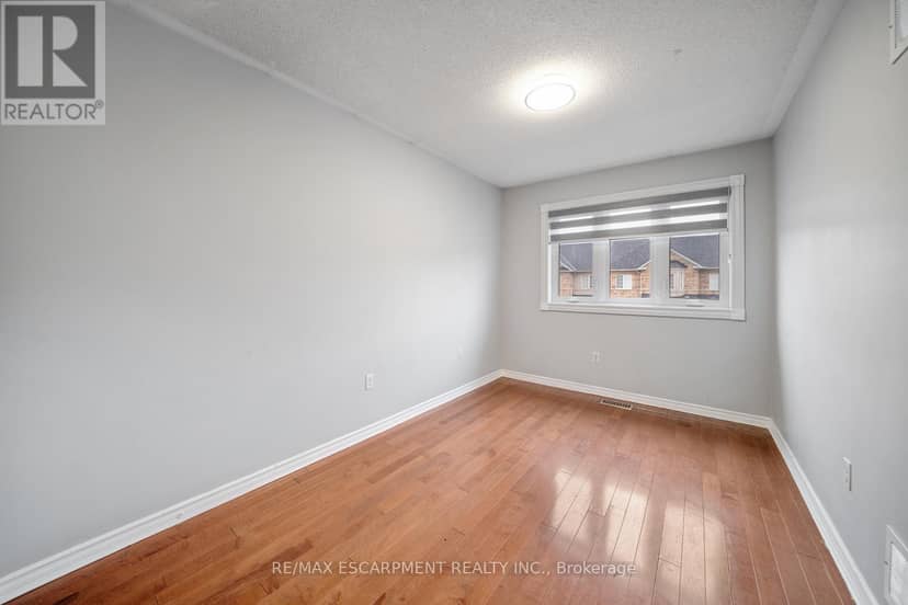 84 Andriana Crescent — photo 21 of 40