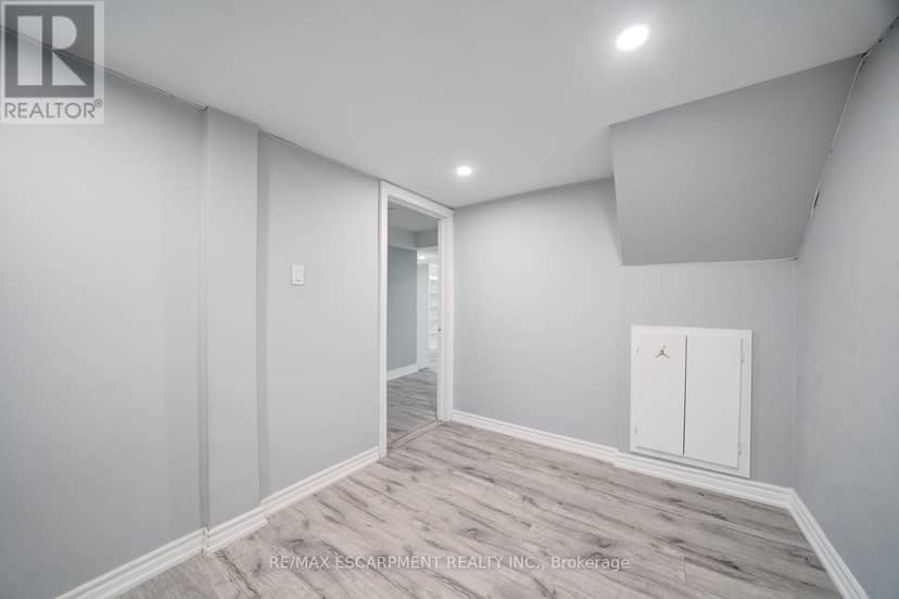 84 Andriana Crescent — photo 34 of 40