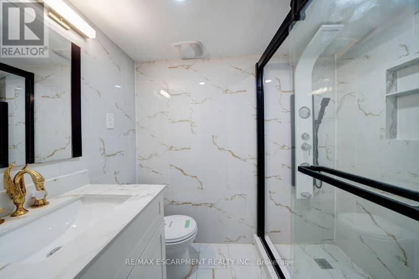 84 Andriana Crescent — photo 37 of 40