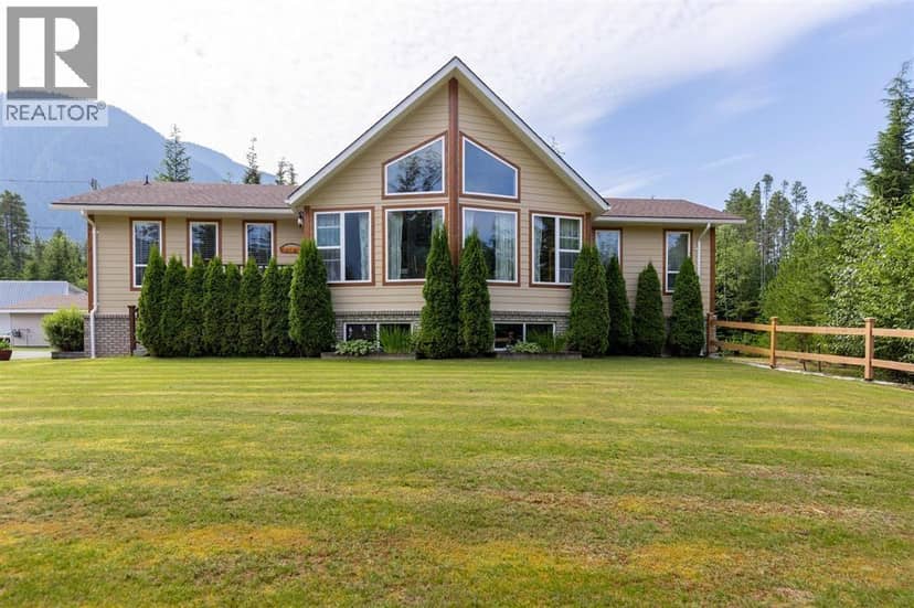 3009 SOLOMON WAY, Terrace