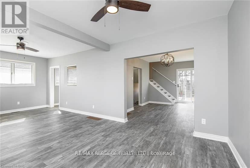 120 Elizabeth Street — photo 8 of 37
