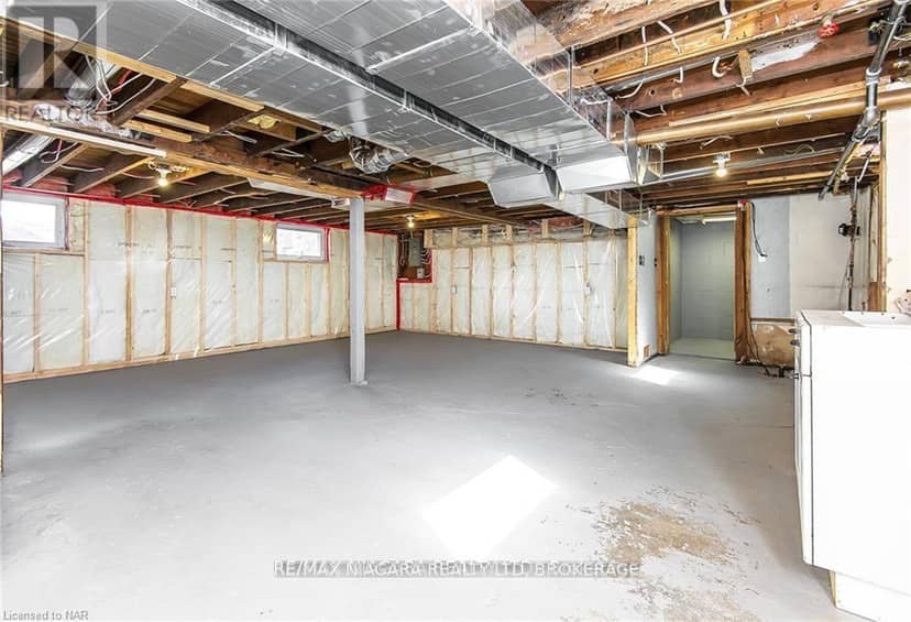 120 Elizabeth Street — photo 36 of 37