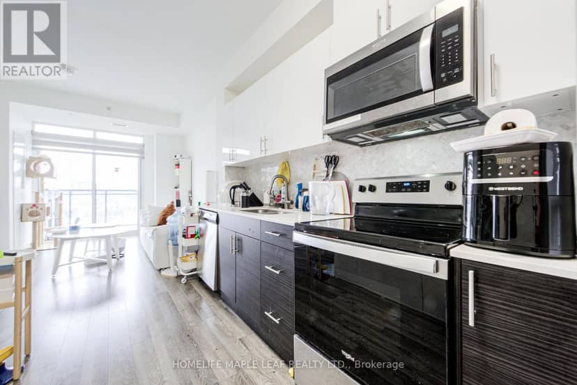1402 - 128 King Street N — photo 15 of 31