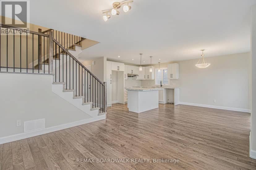 1145 Montblanc Crescent — photo 3 of 14