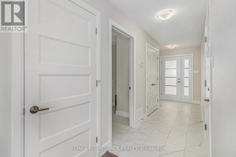 1145 Montblanc Crescent — photo 2 of 14