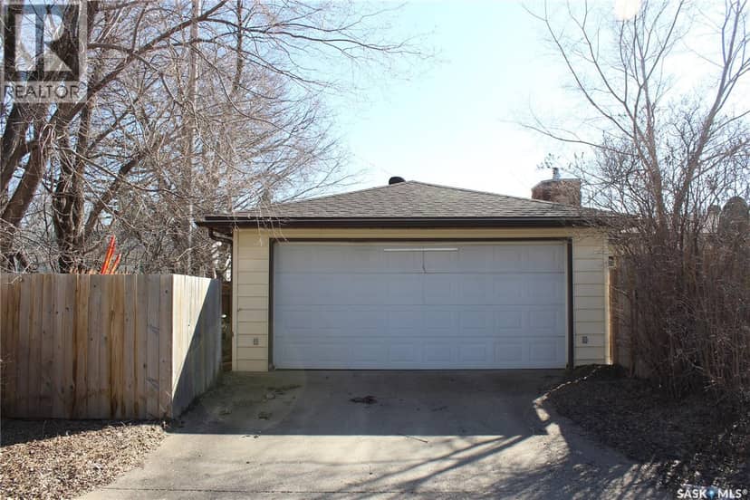 1533 Thorn CRESCENT — photo 16 of 18