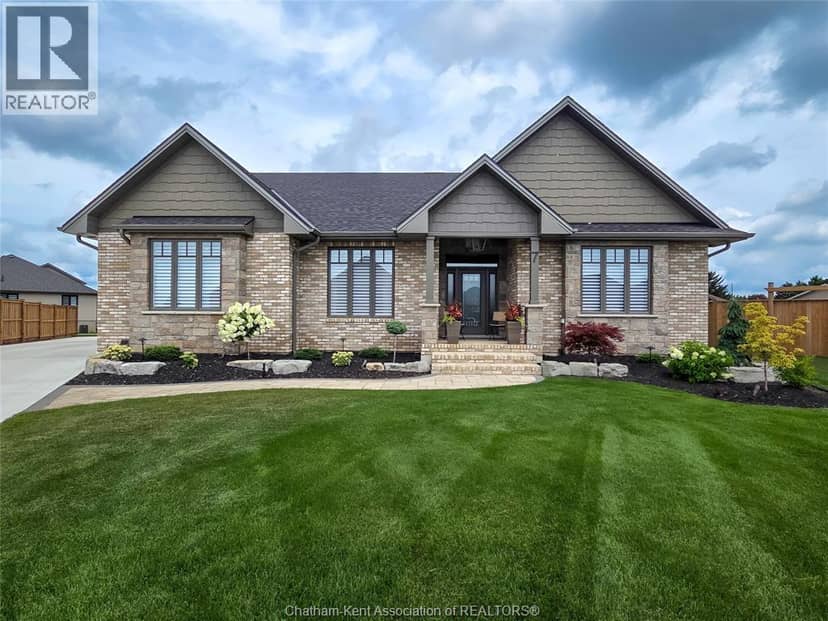 7 Tracy DRIVE — photo 1 of 40