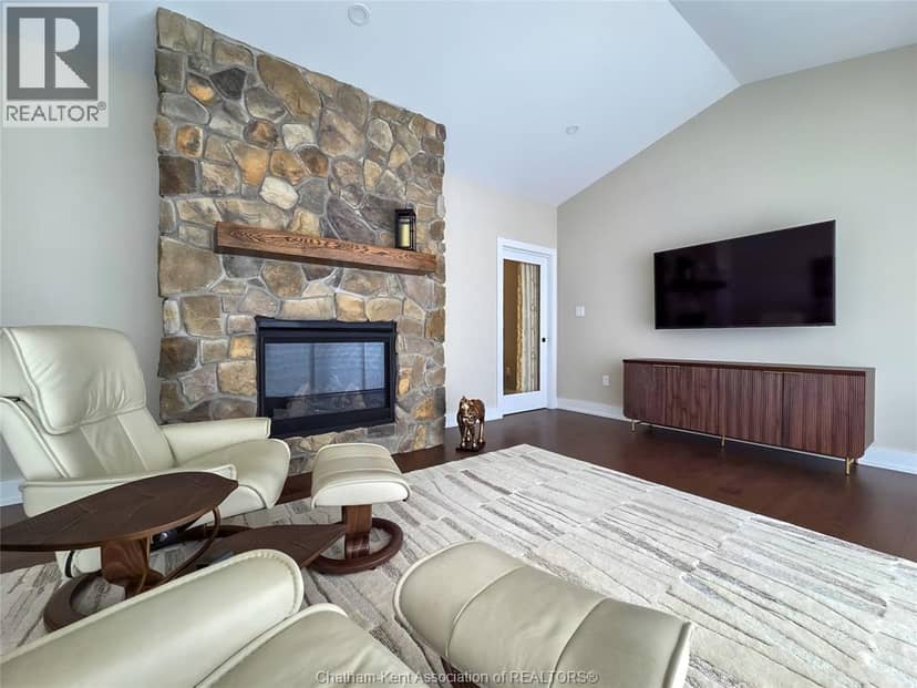 7 Tracy DRIVE — photo 21 of 40