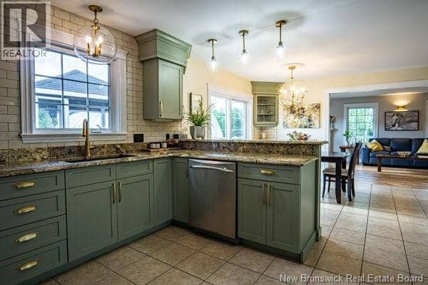 3367 Woodstock Road — photo 17 of 40