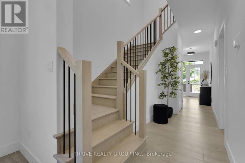 58 - 101 Meadowlily Road S — photo 8 of 40